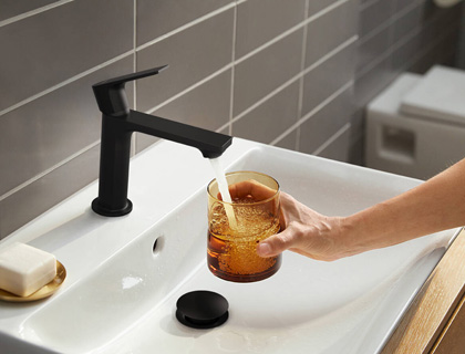 Hansgrohe CoolStart Glas befüllen