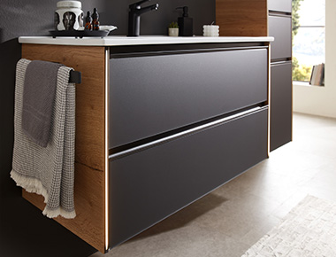 Waschtische mit Unterschrank